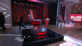 The Kelly Clarkson Show 2022 02 14 Chelsea Handler XviD-AFG EZTV