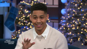 The Kelly Clarkson Show 2024 12 18 Lisa Kudrow Ray Romano 720p WEB h264-DiRT EZTV