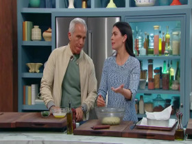 The Kitchen S31E10 Eat with Your Hands 480p x264-mSD EZTV