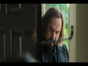 The Lincoln Lawyer S03E08 Mystery Man 480p x264-mSD EZTV