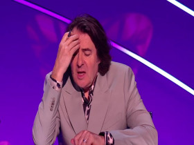 The Masked Singer UK S06E02 480p x264-mSD EZTV