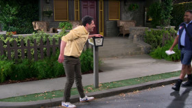 The Neighborhood S06E05 1080p HEVC x265-MeGusta EZTV