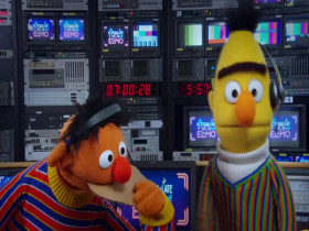 The NotTooLate Show With Elmo S02E04 480p x264-mSD EZTV