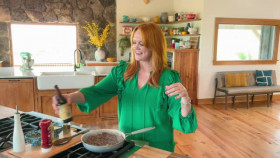 The Pioneer Woman S31E05 Game Day Eats XviD-AFG EZTV