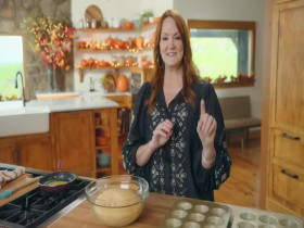 The Pioneer Woman S38E08 480p x264-mSD EZTV