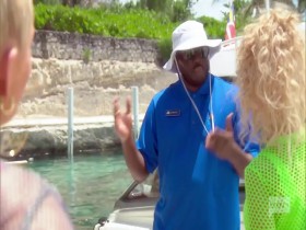 The Real Housewives of Beverly Hills S09E03 Sun and Shade in the Bahamas 480p x264-mSD EZTV