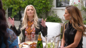 The Real Housewives of Beverly Hills S14E02 1080p WEB H264-SPAMnEGGS EZTV