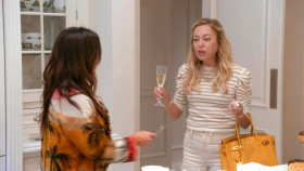 The Real Housewives of Beverly Hills S14E03 Lifes a Beach 720p AMZN WEB-DL DDP2 0 H 264-NTb EZTV