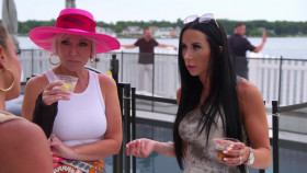 The Real Housewives of New Jersey S13E08 1080p WEB h264-EDITH EZTV