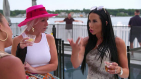 The Real Housewives of New Jersey S13E08 Pizza Gate 720p AMZN WEBRip DDP2 0 x264-NTb EZTV