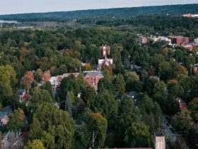 The Spencer Sisters S01E10 480p x264-mSD EZTV