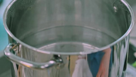 The Toy Hospital S01E05 XviD-AFG EZTV