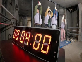 The Zone Survival Mission S03E05 480p x264-mSD EZTV