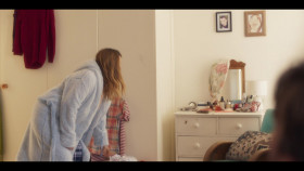 There She Goes S03E00 414 iNTERNAL 1080p WEB H264-DiMEPiECE EZTV