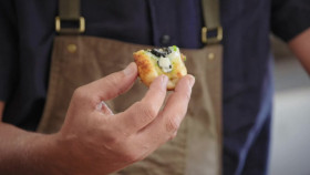 Throwdown with Michael Symon S01E02 Georgian Cheese Bread 720p WEBRip x264-KOMPOST EZTV