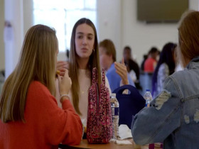 Titletown High S01E04 480p x264-mSD EZTV