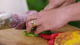 Tom Kerridge Barbecues S01 1080p AMZN WEBRip DDP2 0 x264-squalor EZTV