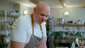 Tom Kerridge Secrets Of The Pub Kitchen S01E05 1080p WEB H264-CBFM EZTV