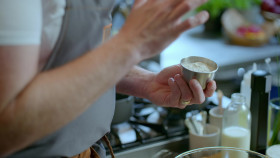 Tom Kerridge Secrets Of The Pub Kitchen S01E10 1080p WEB H264-CBFM EZTV