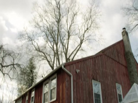 Tough Love with Hilary Farr S01E07 What Do You Live in a Barn 480p x264-mSD EZTV
