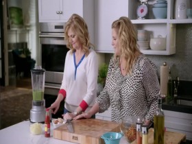 Trishas Southern Kitchen S16E07 A Special Mothers Day 480p x264-mSD EZTV