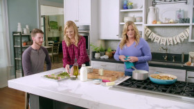 Trishas Southern Kitchen S17E07 Thanksgiving My Way 720p WEBRip x264-KOMPOST EZTV