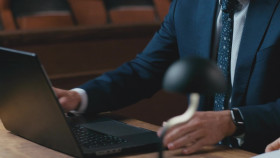 Twisted Twins S01E02 1080p WEB h264-CODSWALLOP EZTV