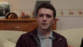 Two Doors Down S05E01 XviD-AFG EZTV