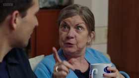 Two Doors Down S05E02 720p HEVC x265-MeGusta EZTV