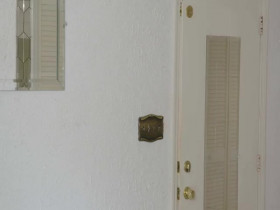 Ugliest House in America S01E02 Finding More Ugly in the South 480p x264-mSD EZTV