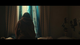 Under the Bridge S01E06 In Water They Sink As the Same 1080p DSNP WEB-DL DDP5 1 H 264-FLUX EZTV