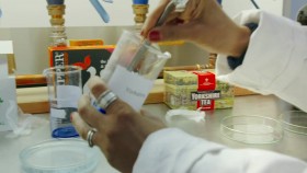 War On Plastic With Hugh And Anita S02E01 720p HDTV x264-DARKFLiX EZTV