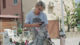 We Are Who We Are S01E02 REPACK 720p WEBRip x265-MiNX EZTV