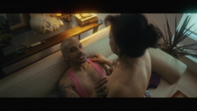 We Three Queens S02E02 1080p WEB h264-CONDRAGULATIONS EZTV