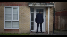 Whitstable Pearl S03E01 Girl Whitstable Beach 1080p AMZN WEB-DL DDP5 1 H 264-NTb EZTV