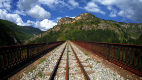 Worlds Most Scenic Railway Journeys S06E08 France 1080p HEVC x265-MeGusta EZTV