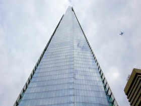 Worlds Tallest Skyscrapers Beyond The Clouds S01E02 480p x264-mSD EZTV