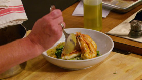 Worst Cooks in America S24E04 Going Coco-Nuts 720p WEBRip X264-KOMPOST EZTV