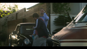 You S03E07 Were All Mad Here 1080p NF WEB-DL AAC5 1 H 264-NINJACENTRAL EZTV