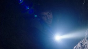 Zoo S02E04 720p HDTV X264-DIMENSION EZTV